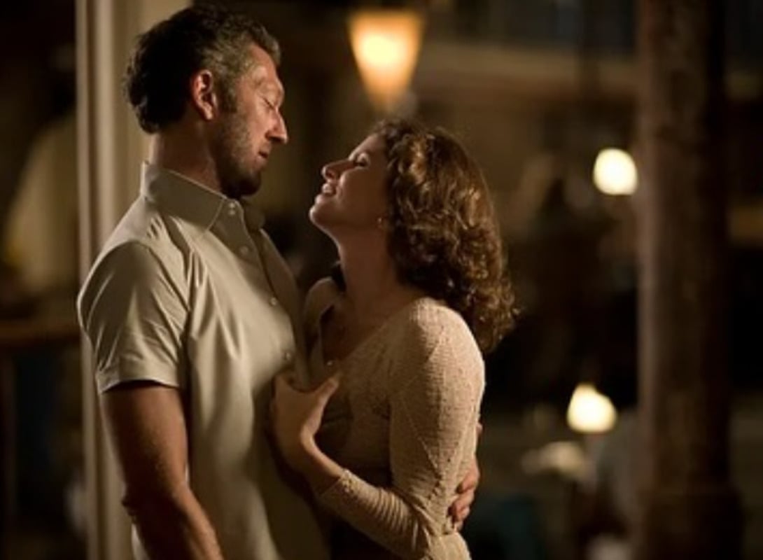 Esses trabalhos marcaram o início de uma carreira cinematográfica consistente, que incluiria mais de dez longas-metragens e uma indicação ao Grande Otelo de Melhor Atriz por À Deriva (2010).
