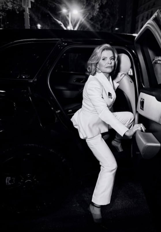 Essa personagem marca mais um momento marcante na carreira de Debora Bloch, que é reconhecida por sua versatilidade em papéis que vão da comédia ao drama, com uma trajetória de sucesso no teatro, cinema e televisão.
