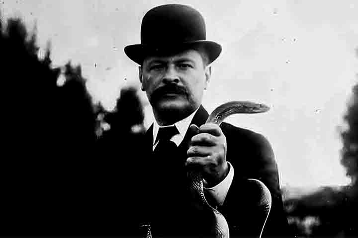 Assim, Vital desenvolveu o soro anticrotálico (para cascavel) e o antibotrópico (para jararaca), estabelecendo a base da soroterapia específica, salvando inúmeras vidas e transformando o tratamento antiofídico no mundo.