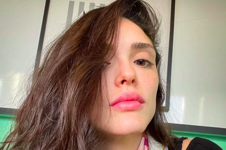 Ela foi convidada para viver a antagonista principal da próxima trama das seis da Globo, Coração Acelerado, escrita por Izabel de Oliveira e Maria Helena Nascimento. 