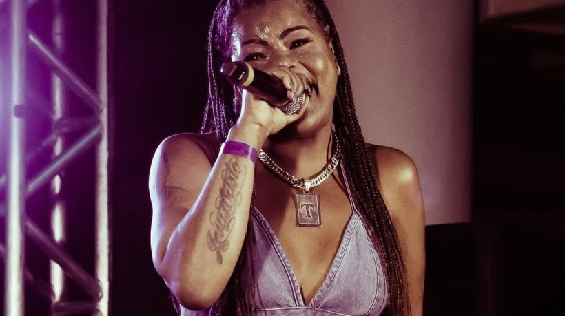 Dos sucessos do funk "Boladona", "Atoladinha" e "Sou feia mas tô na moda", Tati Quebra Barraco terá vida e carreira contada em filme