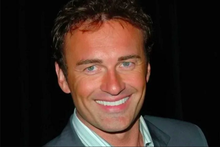 No dia 2/9/2025 faz dois meses da morte do ator Julian McMahon, conhecido por ter vivido o vilão Doutor Destino nos filmes do 