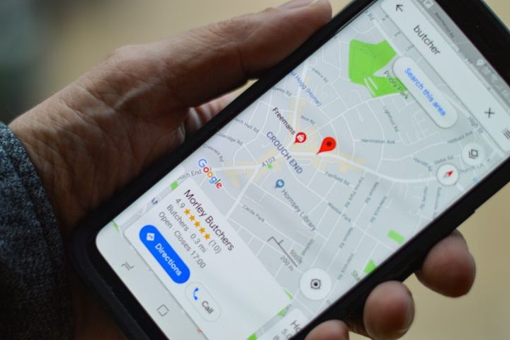 Para diminuir a falta de vagas de estacionamento no bairro Parkbuurt, em Zandvoort, os habitantes locais decidiram usar o Google Maps como ferramenta.
