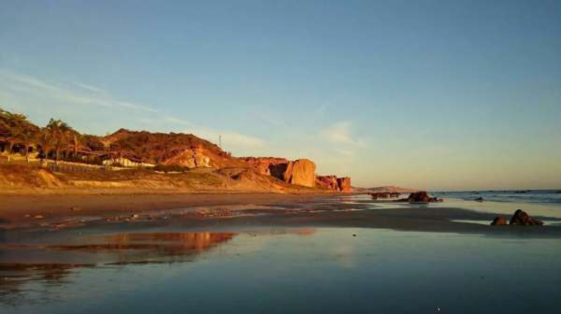 Praia da Redonda, em Icapu&iacute;