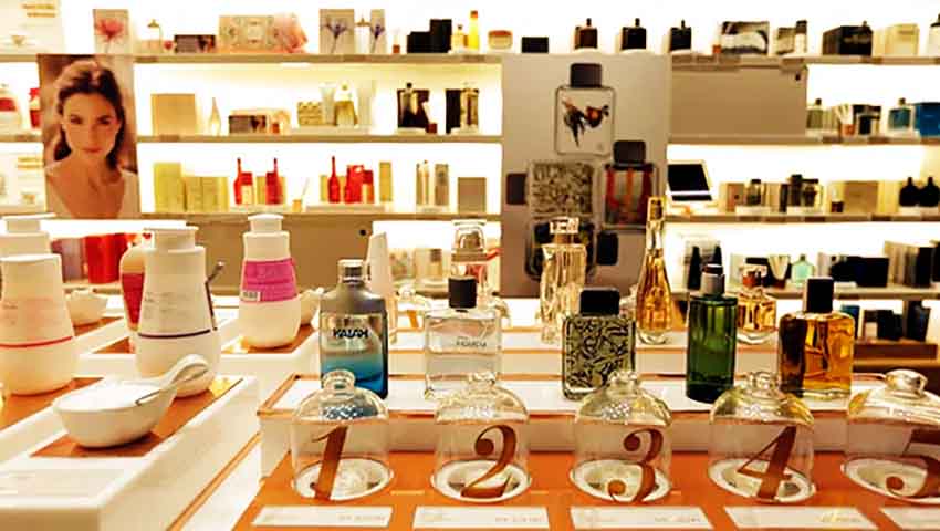 O mercado global de perfumaria, especialmente no Brasil, é um reflexo dessa evolução. O Brasil é o segundo maior mercado de perfumes do mundo, atrás apenas da França, e continua a crescer.