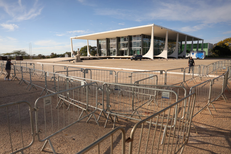 Esquema de segurança no STF para o início do julgamento de Bolsonaro e de mais sete réus da trama golpista