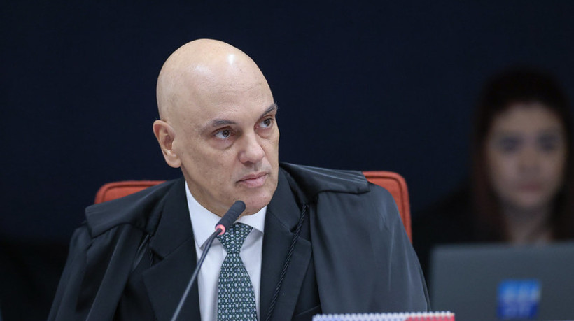 Alexandre de Moraes iniciou julgamento com leitura do relatório referente ao caso penal