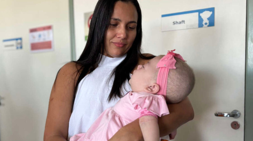 Sofia, internada por leucinose, recebeu alta nessa sexta-feira, 29, no Hospital Infantil Albert Sabin (Hias), em Fortaleza