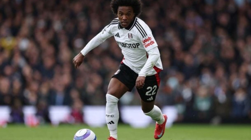 Imortal avança na contratação do meio-campista nos últimos dias. Ele está livre no mercado após deixar o Fulham, da Inglaterra