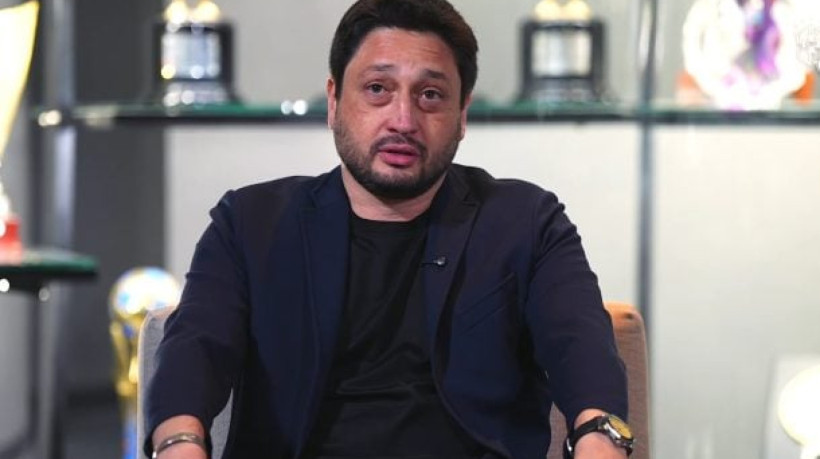 Um mês após a conquista invicta, o técnico da Seleção feminina projetou o futuro e os planos para a Copa do Mundo