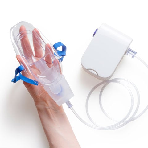 Assim, o tratamento possibilita a melhora de alguns problemas de respiração, como asma e a bronquite.