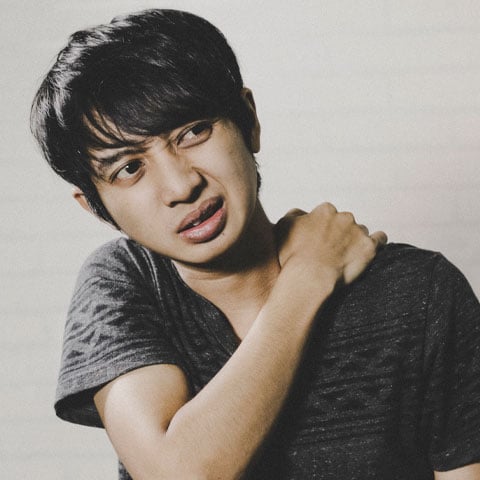 Diminuição de dores - Um fisioterapeuta está capacitado para efetuar a reabilitação física e funcional de alguma lesão