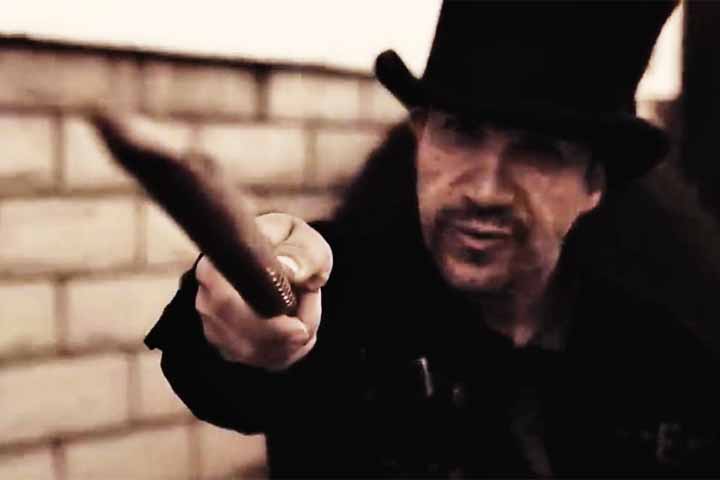 Estrelado por Gianni Capaldi, Shaun Paul Piccinino e Mickey Rooney em seu papel final, O médico e o monstro ganhou mais uma versão televisiva em 2017.