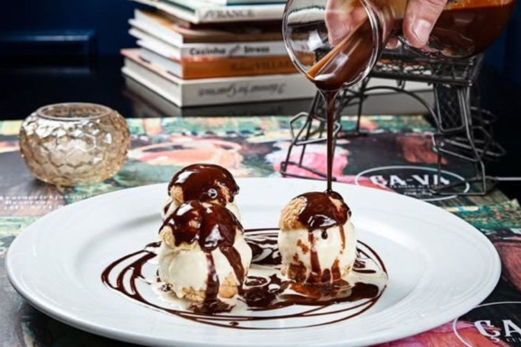 Na imagem, os profitelores do chef Erick Jacquin.