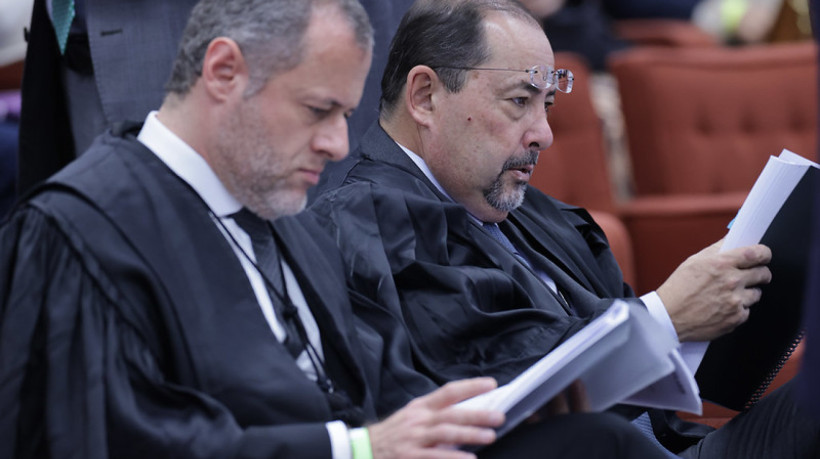 Defesa de Bolsonaro foi feita pelos advogados Celso Vilardi e Paulo Bueno