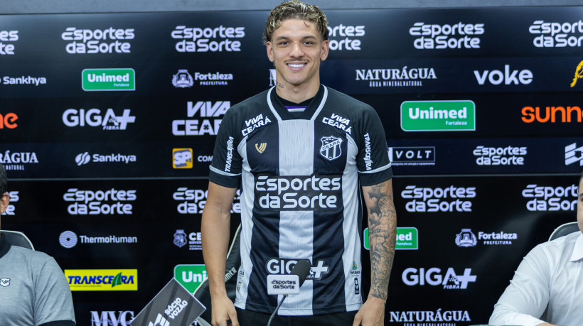 Lucca, atacante do Ceará, durante apresentação oficial no CT de Porangabuçu