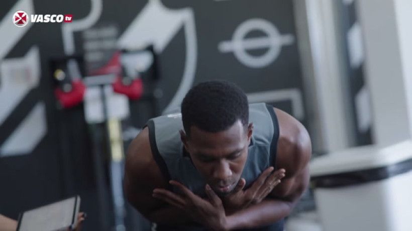 Carlos Cuesta treina pela primeira vez com o elenco vascaíno