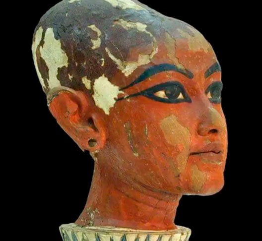 As pesquisas também mostraram que, a despeito da fama de maldição, o jovem Tut, na verdade, sofreu bastante com doenças e deficiências.