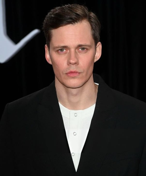 A produção terá nove episódios, quatro deles dirigidos por Andy Muschietti. Bill Skarsgård retorna como Pennywise, ao lado de Randy Macuso, Taylour Paige, Jovan Adepo, Chris Chalk e James Remar.
