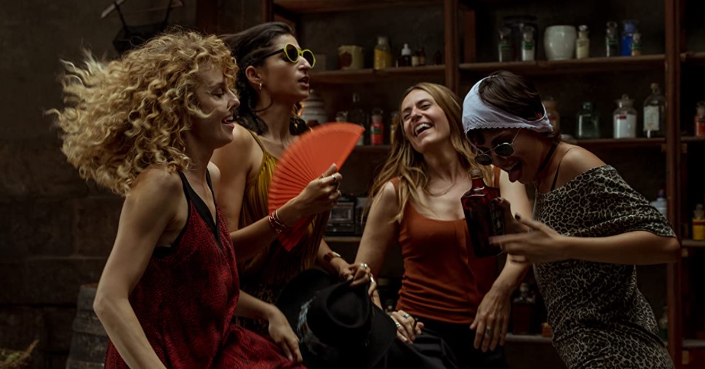 Álex Pina, que depois da série, emplacou White Lines e Sky Rojo na Netflix, gosta que as cenas da produção sejam gravadas em ordem cronológica.