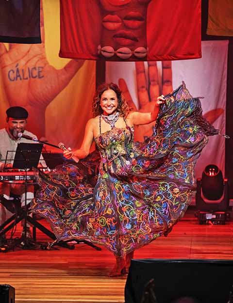 Ela já realizou 23 turnês internacionais e participou de projetos de destaque, como o DVD comemorativo dos 25 anos do Cirque du Soleil, e cantou ao lado de Paul McCartney na cerimônia do Prêmio Nobel da Paz em Oslo.
