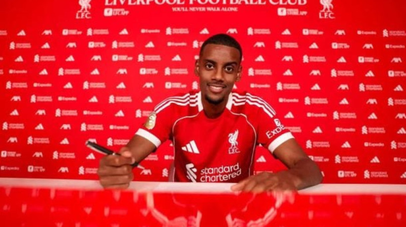 Em entrevista um podcast ao lado do irmão, ex-jogador foi contra o pagamento de R$ 953 milhões pelo atacante sueco, de 25 anos