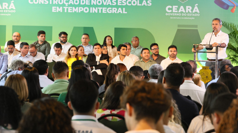 Meta do governo é universalizar a educação em tempo integral no Ceará até 2026