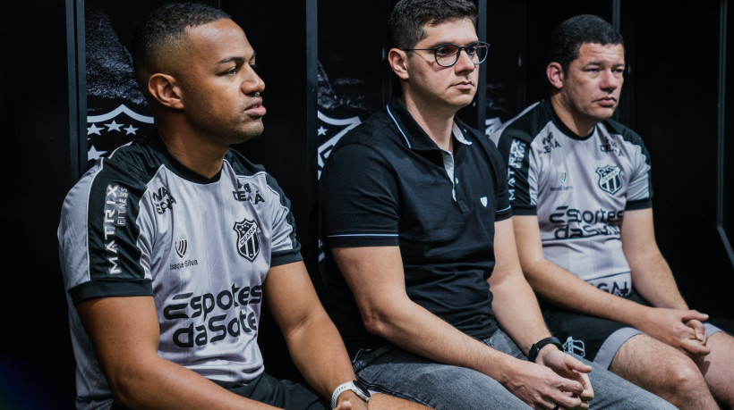 FORTALEZA-CE, BRASIL, 04-09-2025: Uso de IA no futebol. Na foto, o centro de treinamento do Cear&aacute; Sporting Club e o uso das tecnologias para an&aacute;lise dos jogos. Na foto, Isaque Silva, Andr&eacute; Martins e Renato Bennata. (Foto: Fernanda Barros/ O Povo)