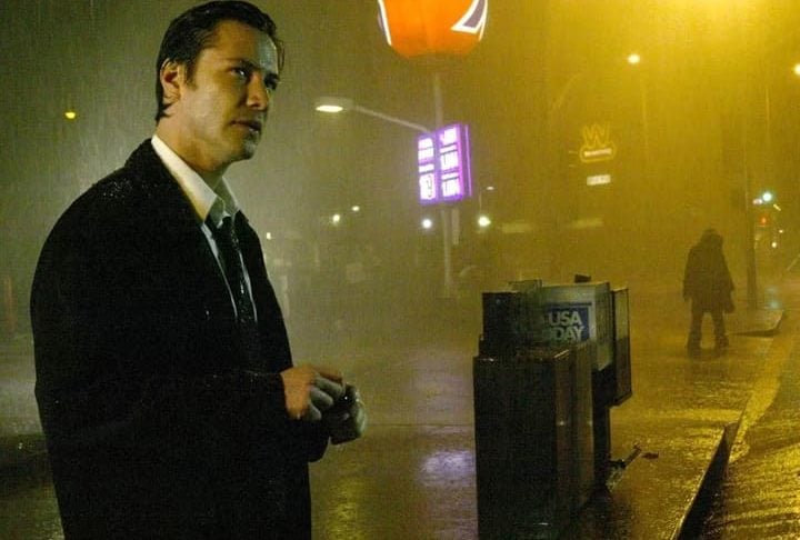 O primeiro filme Constantine foi baseado nos quadrinhos Hellblazer, da DC Comics, e arrecadou R$ 200 milhões em bilheteria ao redor do mundo.