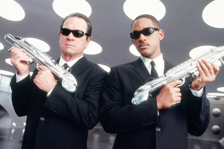 Will Smith (Will): Após a série, tornou-se uma das maiores estrelas do cinema mundial, com diversos filmes de sucesso, entre eles Homens de Preto (na foto). Ganhou o Oscar de Melhor Ator por sua performance em King Richard: Criando Campeãs, um filme biográfico sobre Richard Williams, pai das tenistas Venus e Serena Williams.

