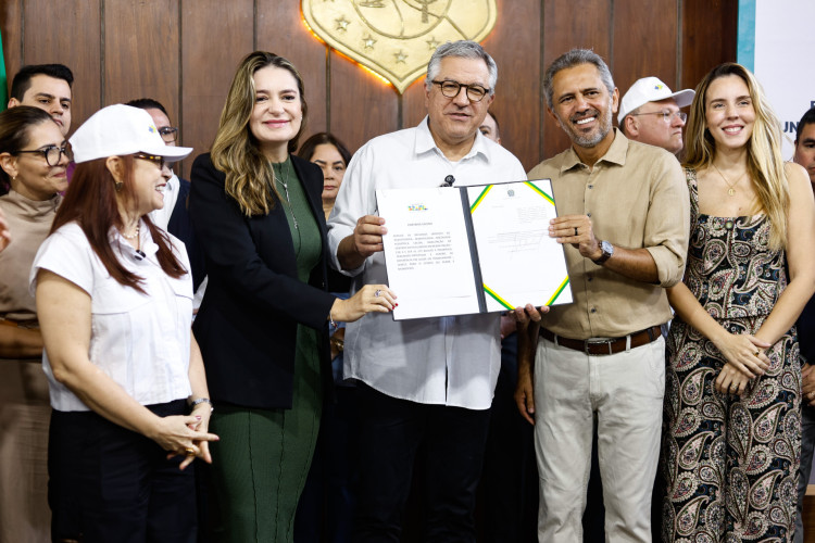 40 municípios cearenses serão beneficiados com novos veículos para atendimento à saúde da população