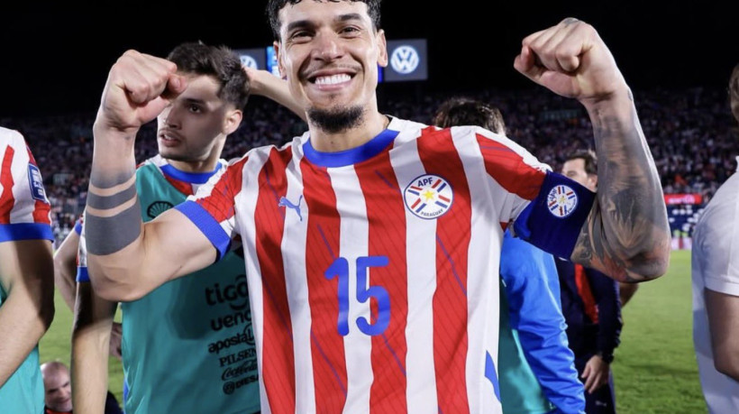 Gustavo Gómez comemora classificação do Paraguai à Copa do Mundo de 2026
