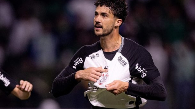 Zagueiro deve assinar novo vínculo nos próximos dias. Clube prioriza permanências durante período de transfer ban da Fifa