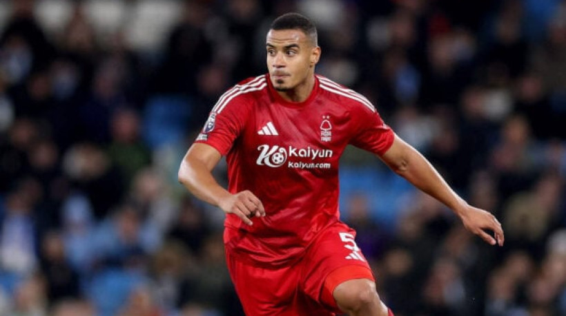 Clube tem direito a 10% do lucro de futura negociação, e não sobre os direitos econômicos do zagueiro, o que pegou a diretoria de surpresa