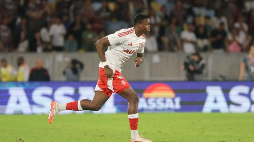 Direção do Colorado estipula como ideal receber uma oferta pelo dobro do valor que o Al-Nassr ofereceu pelo jovem centroavante