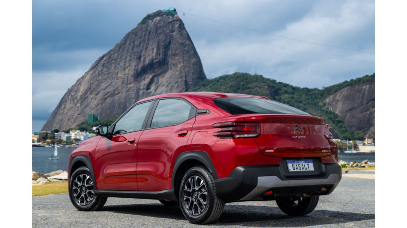 Citroën Basalt 2026 traz novidades no interior e ganha nova versão 