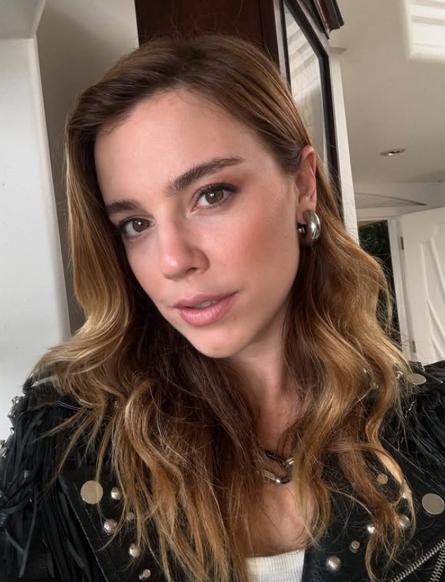 Alice entrou para o teatro Tablado em 2007 e cursou teatro por quatro anos. Lá, ela atuou em várias peças até 2010. Em 2011, estreou na TV na 18ª temporada de Malhação.
