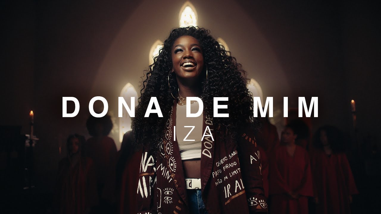 Lançou seu primeiro álbum de estúdio “Dona de Mim”, com 14 faixas no início de 2018. O álbum  trouxe sucessos como “Pesadão”, “Ginga” e “Dona de Mim”.
