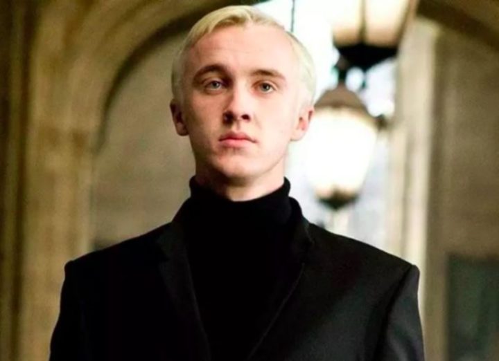 Conhecido por interpretar o estudante vilão Draco Malfoy na saga Harry Potter, Felton está faturando alto na plataforma online Cameo. 
