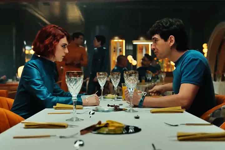 A série chega como mais uma colaboração entre a Netflix e a Vancouver Media, produtora de Álex Pina e Esther Martínez Lobato.
