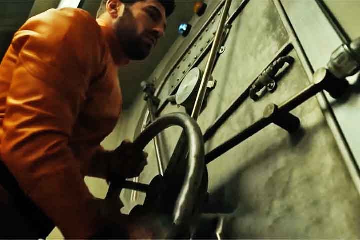 Com sua combinação de drama, isolamento extremo, crítica social e construção de personagens em ambiente moderno e contido, “O Refúgio Atômico” chega como uma das grandes apostas da temporada na plataforma de streaming.
