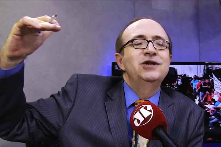 Seus livros “O País dos Petralhas” e “O País dos Petralhas II” simbolizam esse período, em que cunhou a expressão “petralhas” para se referir a petistas de forma irônica e crítica.
