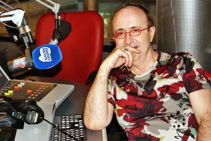 Ao longo de sua trajetória, Azevedo construiu uma carreira marcada pela influência sobre o debate público e pela capacidade de mobilizar leitores e ouvintes com opiniões incisivas - que, muitas vezes, geram tanto apoio quanto controvérsias.
