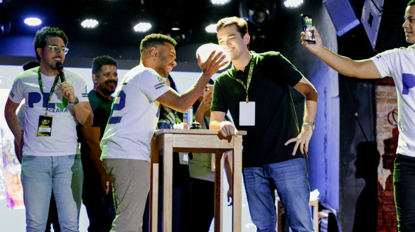 Fernando Holiday e Carmelo Neto em Evento do PL jovem com a presen&ccedil;a de apoiadores
