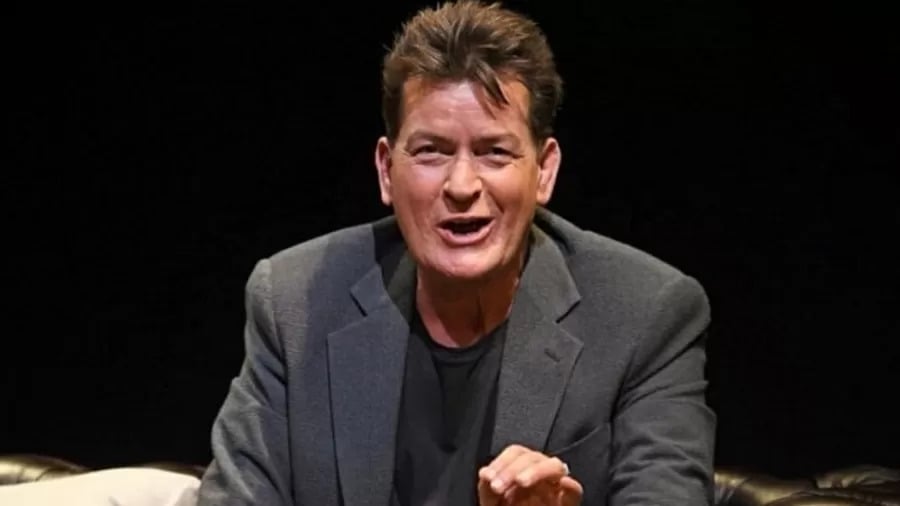  Foi assim que começou. Foi aí que nasceu, ou despertou. Algumas coisas (nessas experiências) eram estranhas, (mas) muitas eram divertidas pra caramba, revelou o ator em documentário inédito, com antecipação da revista People.