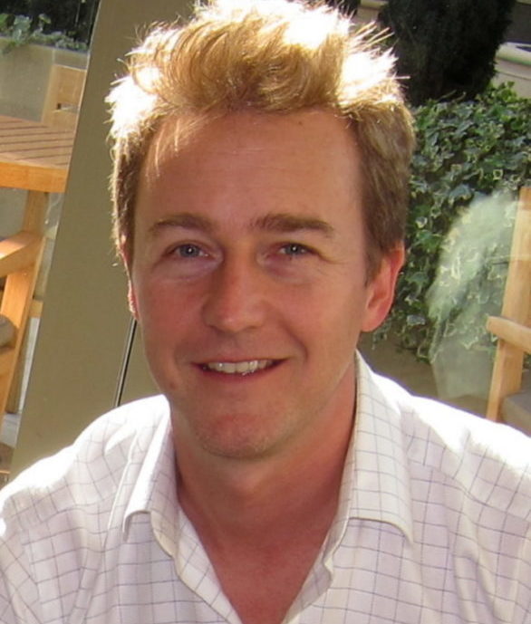 Edward Norton - Ator americano - Seu pai era um famoso advogado ambiental, que serviu como promotor federal durante a administração do presidente Jimmy Carter (1977-1981).