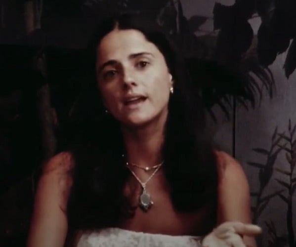 Marieta nasceu no Rio de Janeiro em 2 de novembro de 1946. Desde jovem, sonhou em ser bailarina, mas encontrou sua verdadeira vocação no teatro.