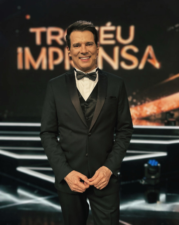 Sobre sua trajetória digital, declarou ser o único apresentador homem a conquistar destaque na plataforma.
