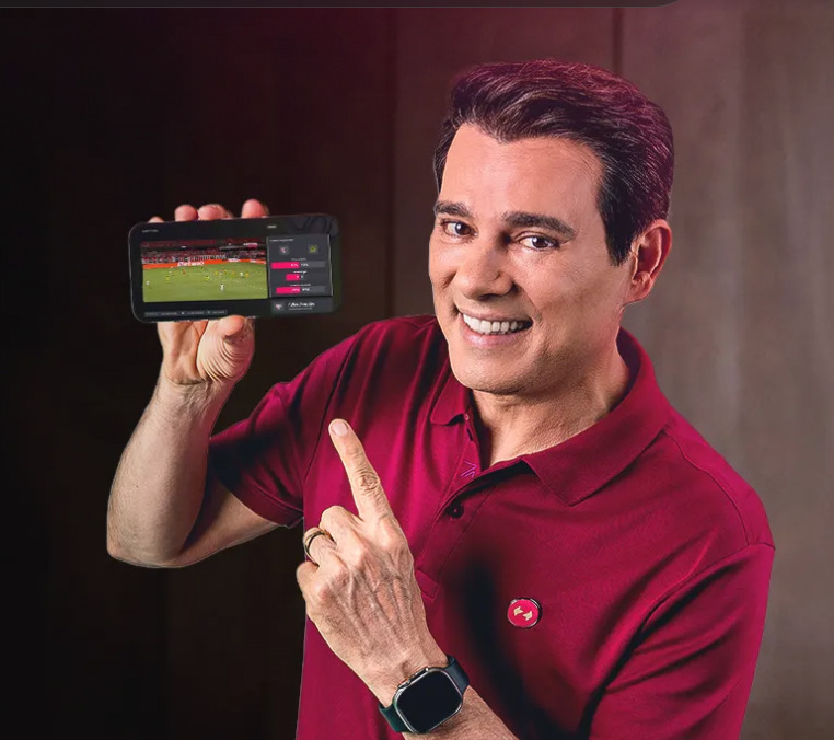 O apresentador do SBT Celso Portiolli firmou uma parceria com a plataforma de streaming “Zapping”, e se tornou seu embaixador oficial. Portiolli tem a missão de divulgar a plataforma nas redes sociais, alinhado às novas tendências da comunicação.