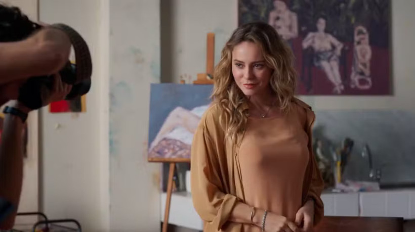 Personagem de Paolla Oliveira encontra Leonardo em casebre após mensagem de Ana Clara e leva o irmão de volta à mansão